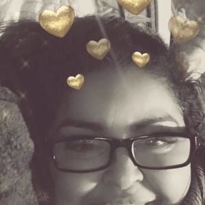 Meet your Posher, Isabel